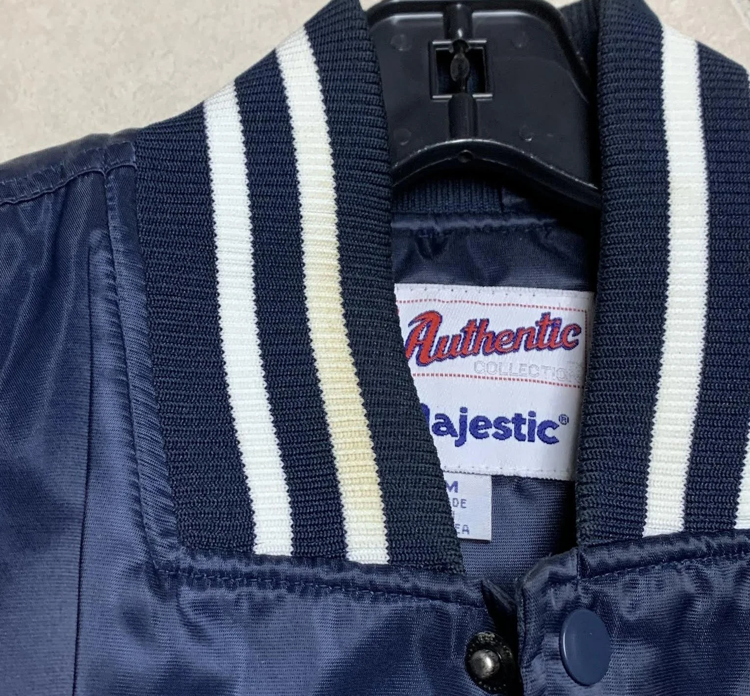 Vintage Majestic New York Yankees Satin Dugout Jacket (Size M